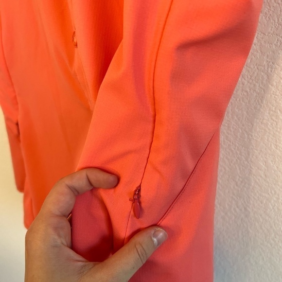 REI Women’s Pink Button Up Top Size Small - Picture 4 of 9